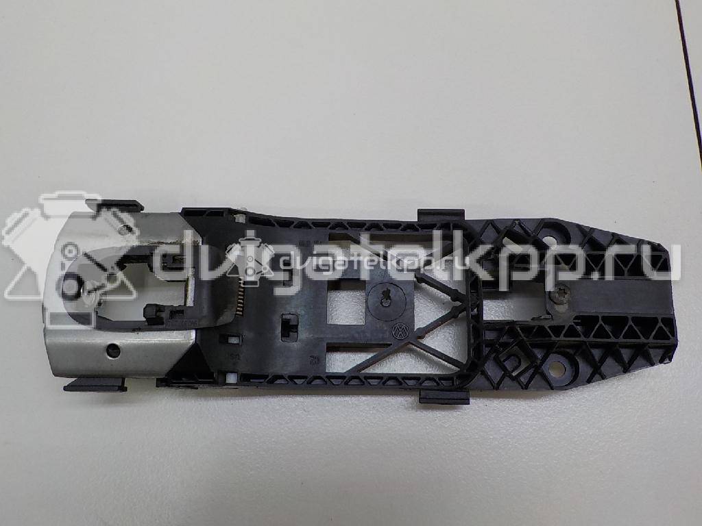 Фото Кронштейн ручки  5N0837885H для seat Leon (5F) {forloop.counter}}