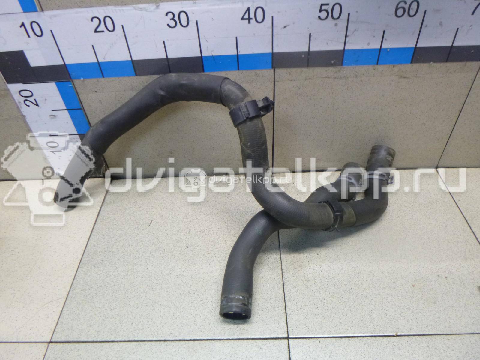 Фото Патрубок радиатора  5Q0121049AD для Seat Leon {forloop.counter}}