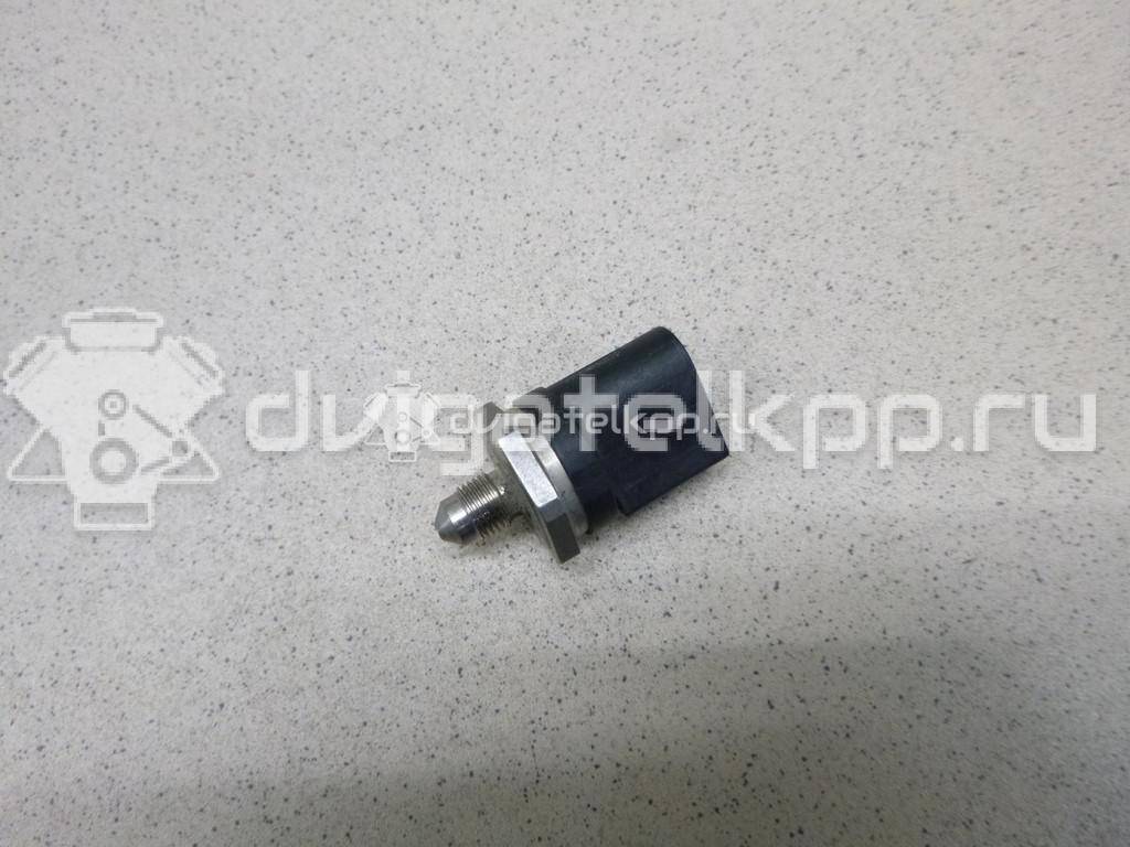 Фото Датчик давления топлива  06J906051F для Seat Ibiza / Leon / Toledo / Alhambra / Ateca Kh7 {forloop.counter}}