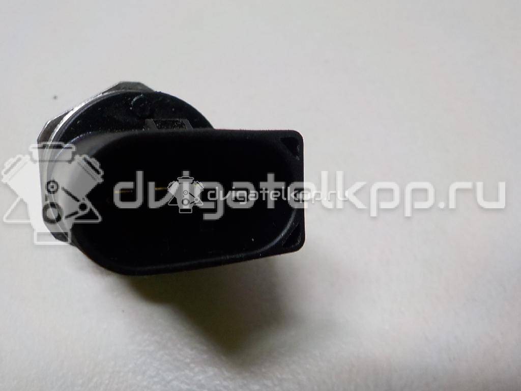 Фото Датчик давления топлива  06J906051F для Seat Ibiza / Leon / Toledo / Alhambra / Ateca Kh7 {forloop.counter}}