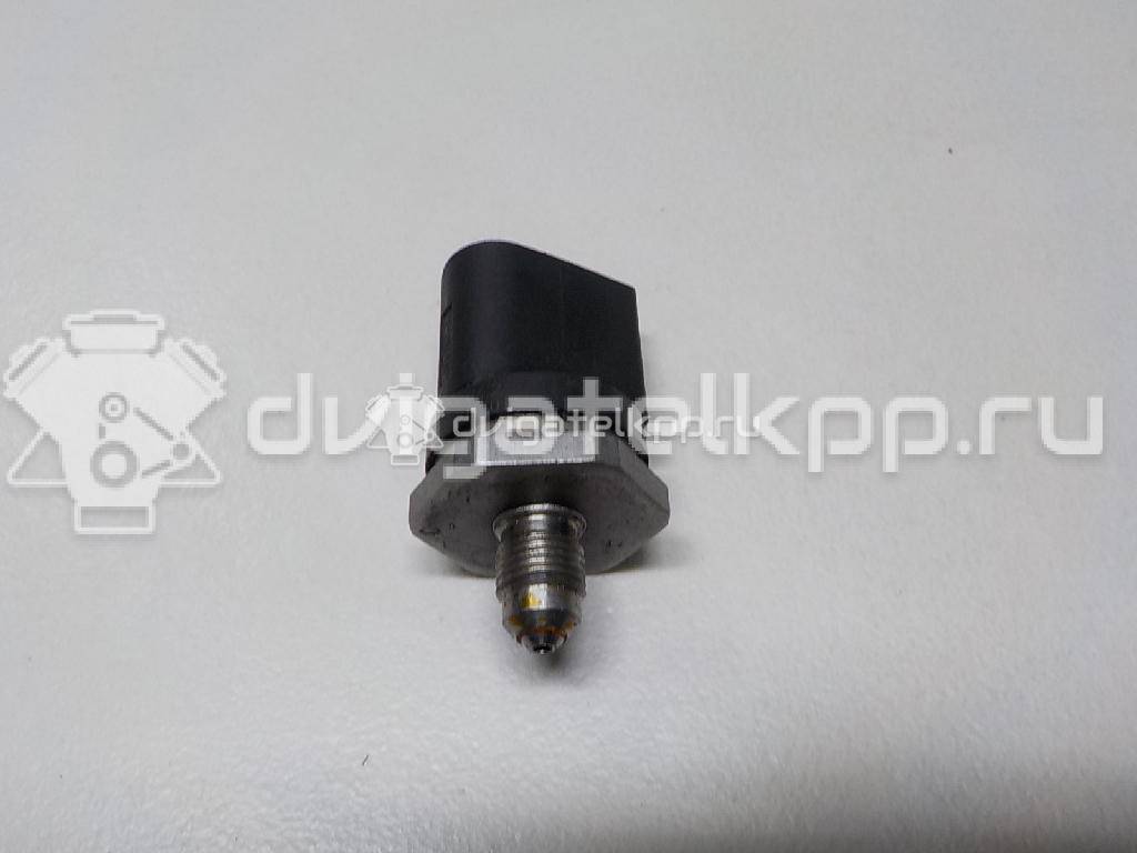 Фото Датчик давления топлива  06J906051F для Seat Ibiza / Leon / Toledo / Alhambra / Ateca Kh7 {forloop.counter}}