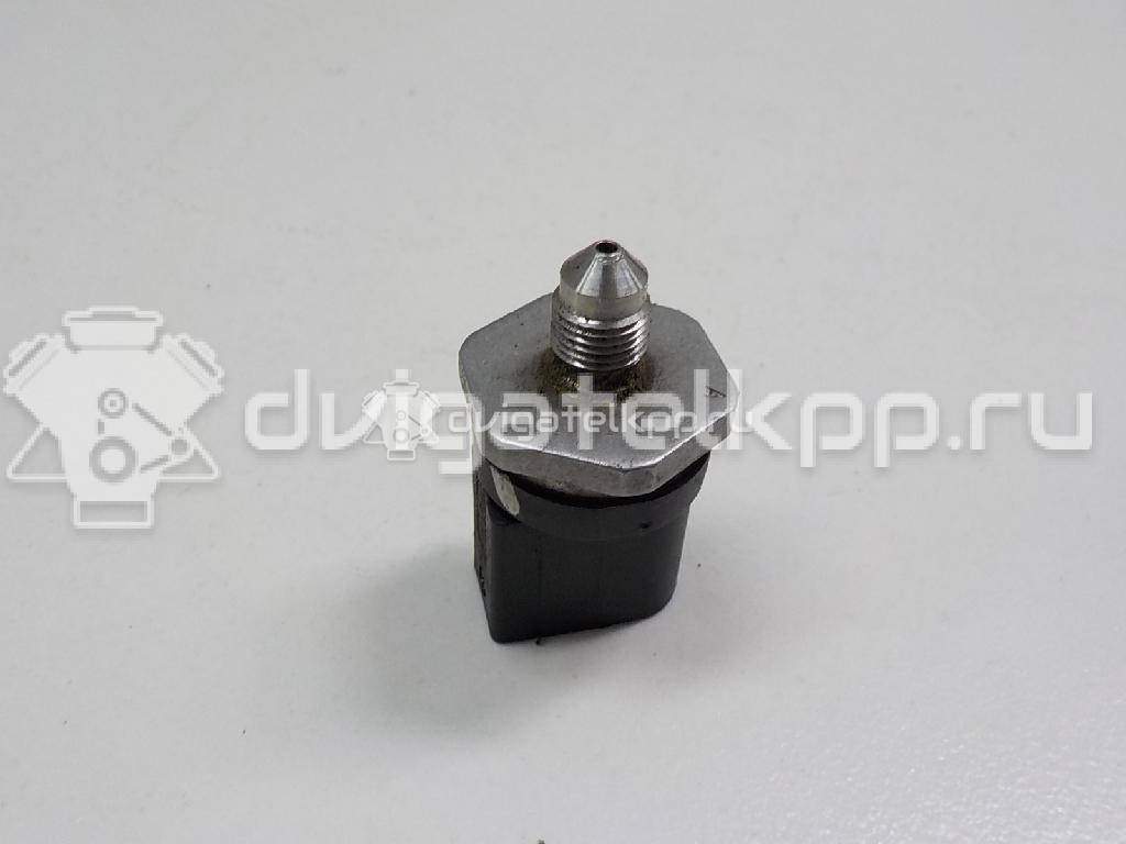 Фото Датчик давления топлива  06J906051F для Seat Ibiza / Leon / Toledo / Alhambra / Ateca Kh7 {forloop.counter}}