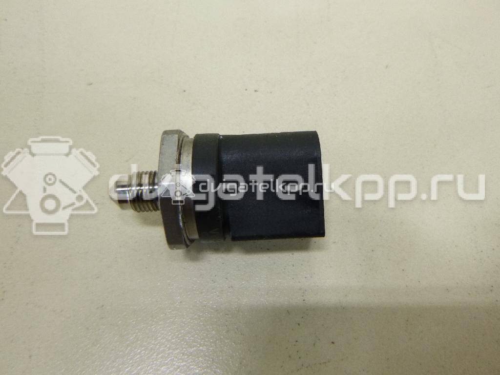 Фото Датчик давления топлива  06J906051F для Seat Ibiza / Leon / Toledo / Alhambra / Ateca Kh7 {forloop.counter}}