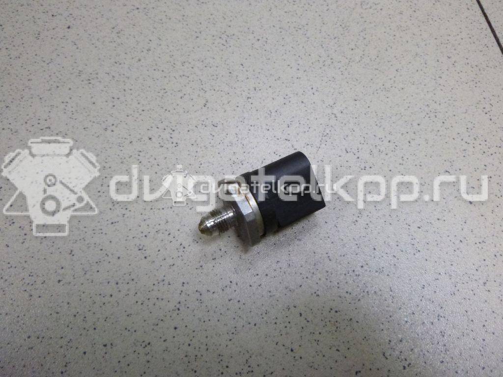 Фото Датчик давления топлива  06J906051F для Seat Ibiza / Leon / Toledo / Alhambra / Ateca Kh7 {forloop.counter}}