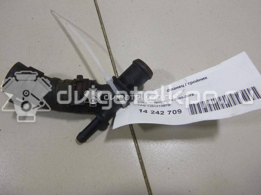 Фото Фланец / тройник  1J0121087D для seat Toledo II {forloop.counter}}