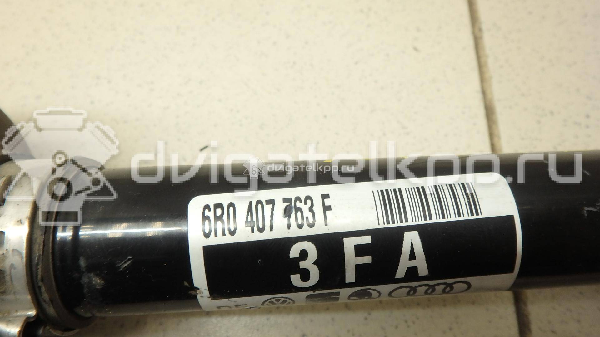 Фото Полуось передняя левая  6R0407763F для seat Toledo III {forloop.counter}}