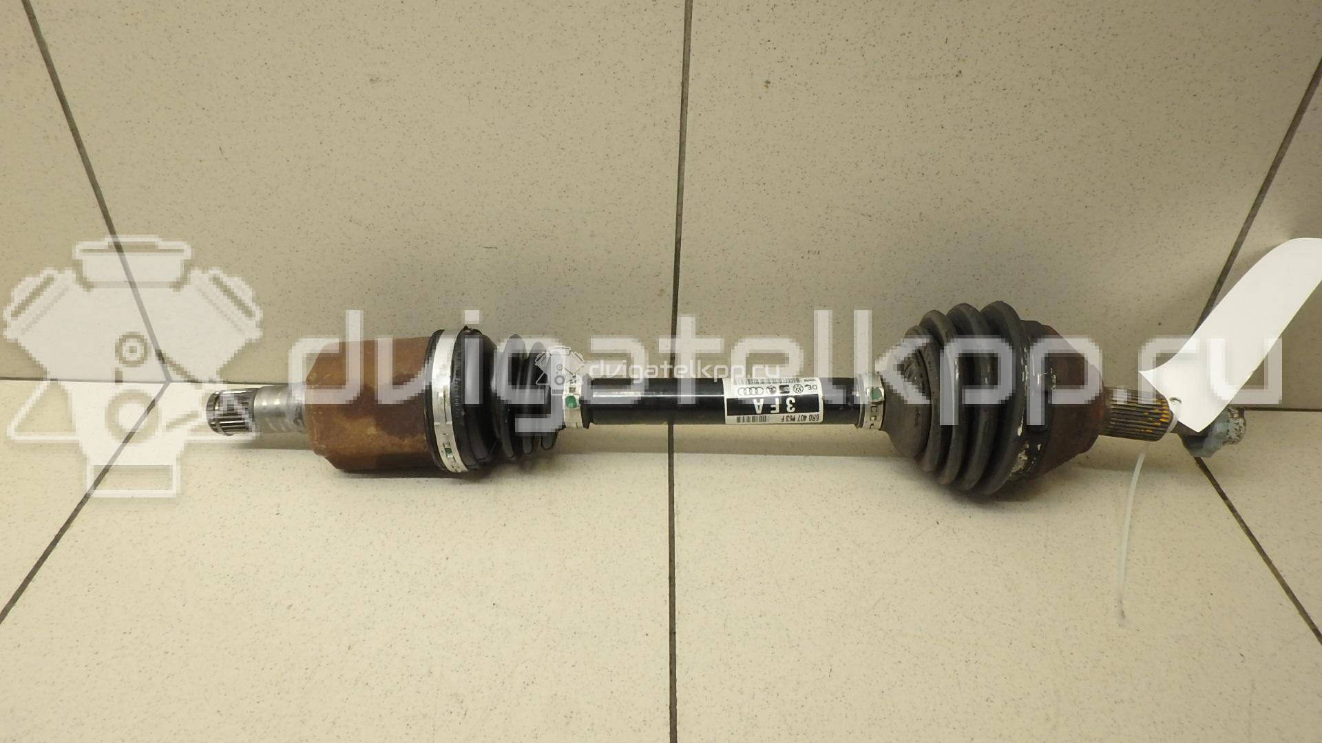 Фото Полуось передняя левая  6R0407763F для seat Toledo III {forloop.counter}}