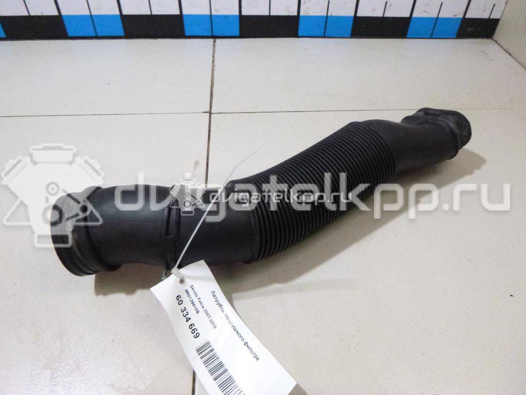 Фото Патрубок воздушного фильтра  6R0129618B для Volkswagen / Seat {forloop.counter}}