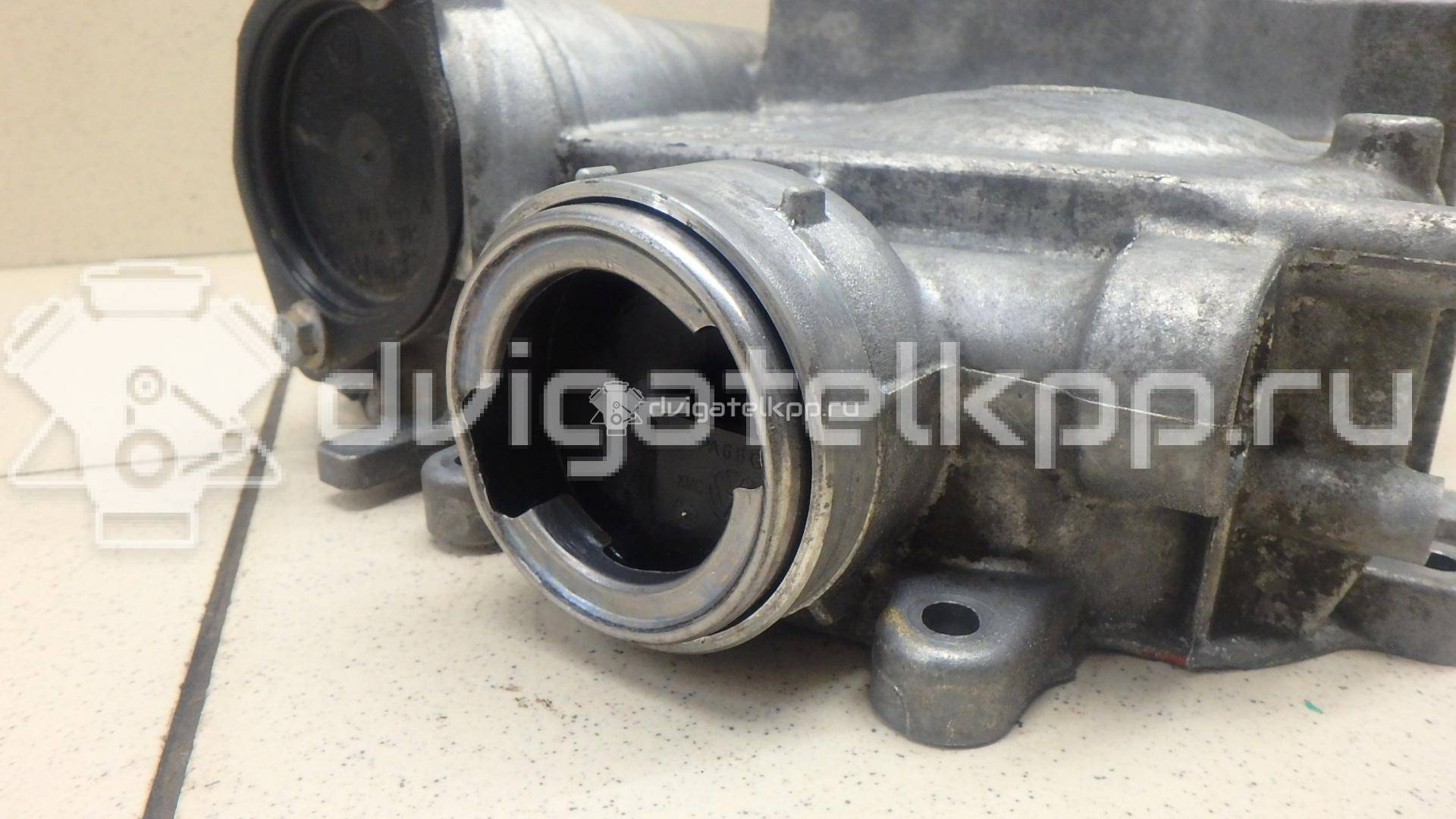 Фото Крышка двигателя передняя  03E109210K для Volkswagen / Seat {forloop.counter}}