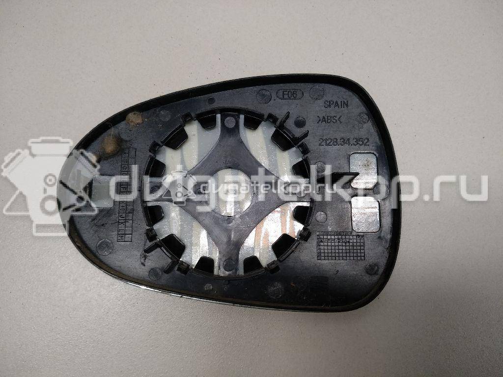 Фото Стекло зеркала электрического правого  6J0857522F для Seat Ibiza / Leon / Exeo {forloop.counter}}