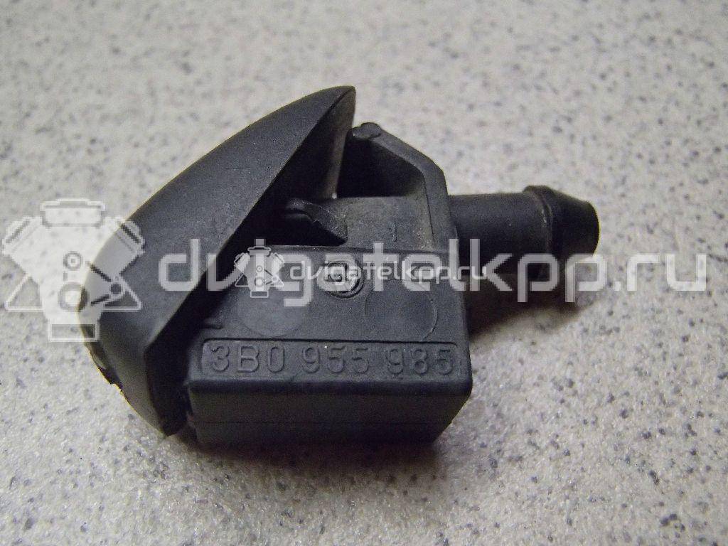 Фото Форсунка омывателя лобового стекла  3B0955985 для Skoda Fabia / Octavia {forloop.counter}}