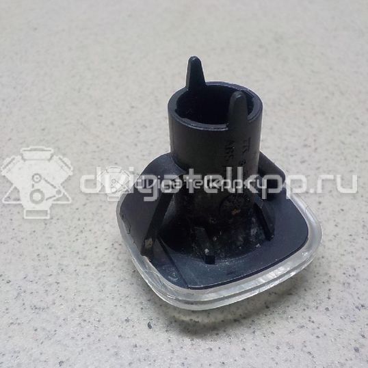 Фото Повторитель на крыло белый  1U0949127B для Skoda Roomster 5J / Octaviaii 1Z3 / Fabia / Octavia / Superb