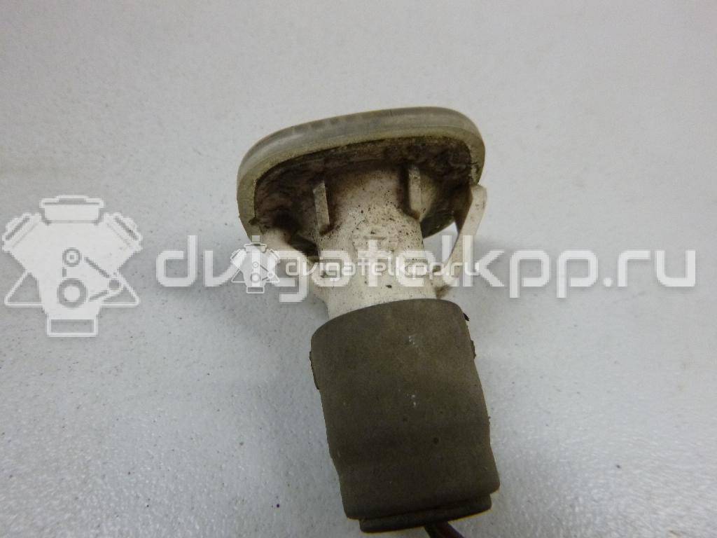 Фото Повторитель на крыло белый  1U0949127A для Skoda Roomster 5J / Octaviaii 1Z3 / Fabia / Octavia / Superb {forloop.counter}}