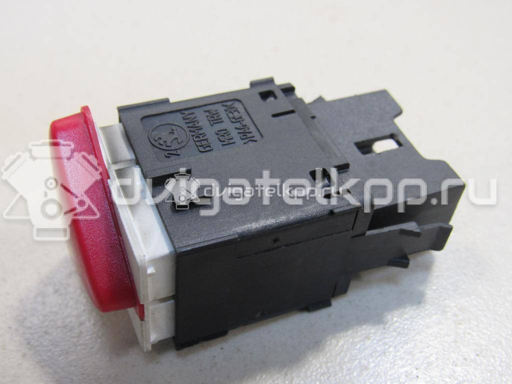 Фото Кнопка аварийной сигнализации  6Y0953235 для Skoda Fabia {forloop.counter}}