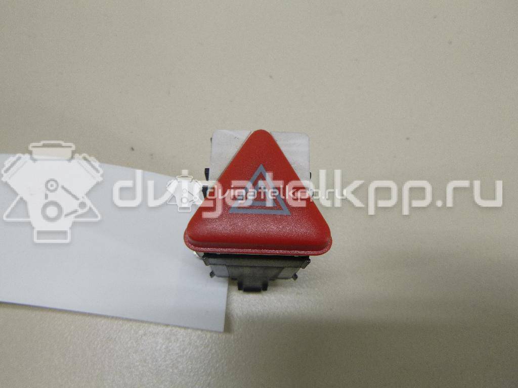 Фото Кнопка аварийной сигнализации  6Y0953235 для Skoda Fabia {forloop.counter}}