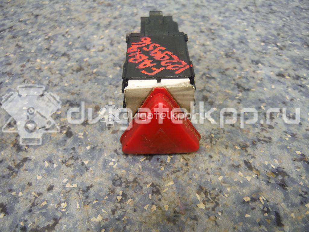 Фото Кнопка аварийной сигнализации  6Y0953235 для Skoda Fabia {forloop.counter}}