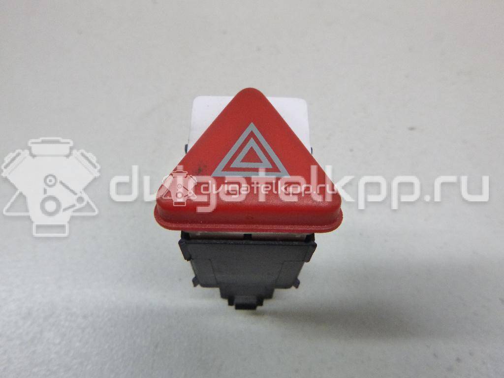 Фото Кнопка аварийной сигнализации  6Y0953235 для Skoda Fabia {forloop.counter}}
