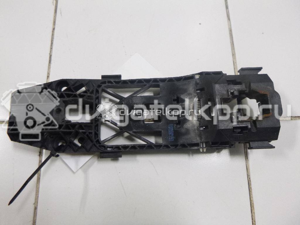 Фото Кронштейн ручки  5N0839885H для skoda Fabia {forloop.counter}}