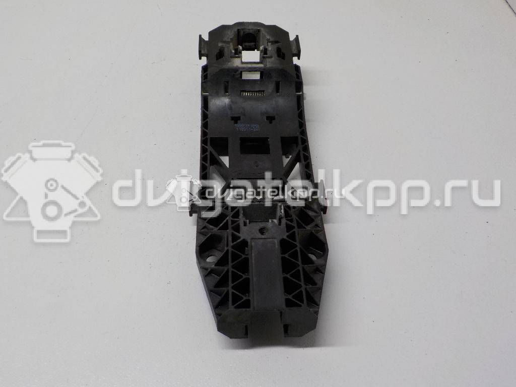 Фото Кронштейн ручки  5N0839885H для skoda Fabia {forloop.counter}}