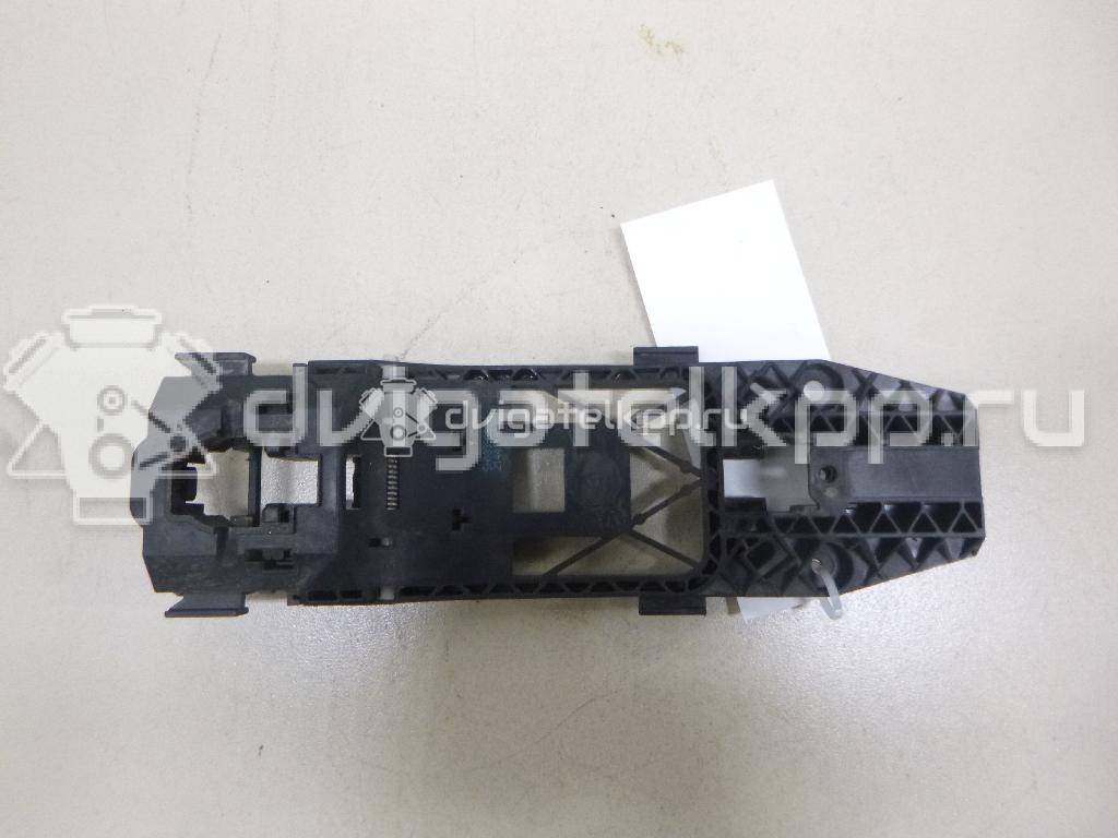 Фото Кронштейн ручки  5N0839885H для skoda Fabia {forloop.counter}}