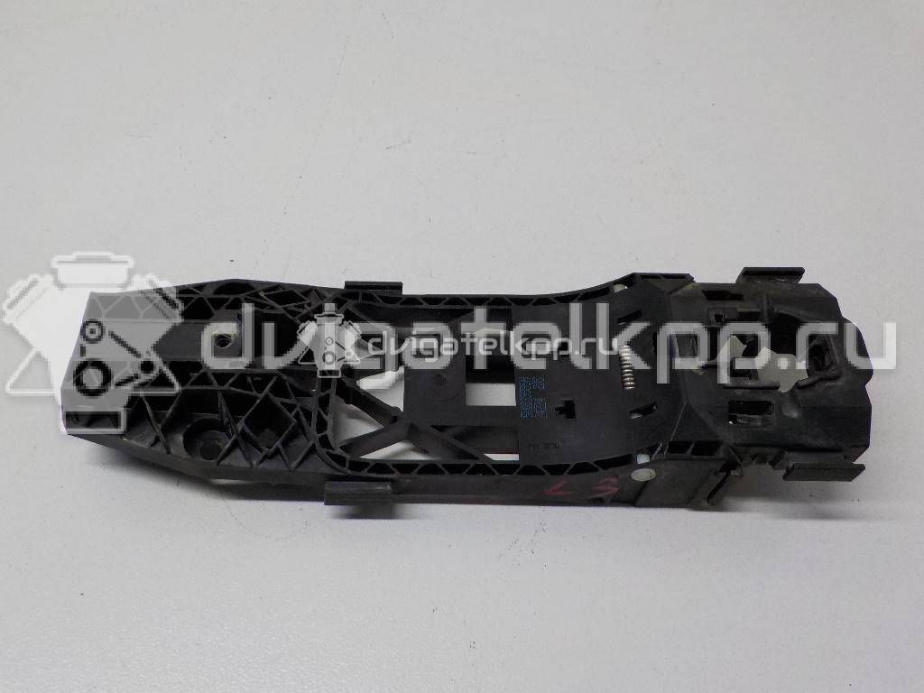 Фото Кронштейн ручки  5N0839885H для skoda Fabia {forloop.counter}}