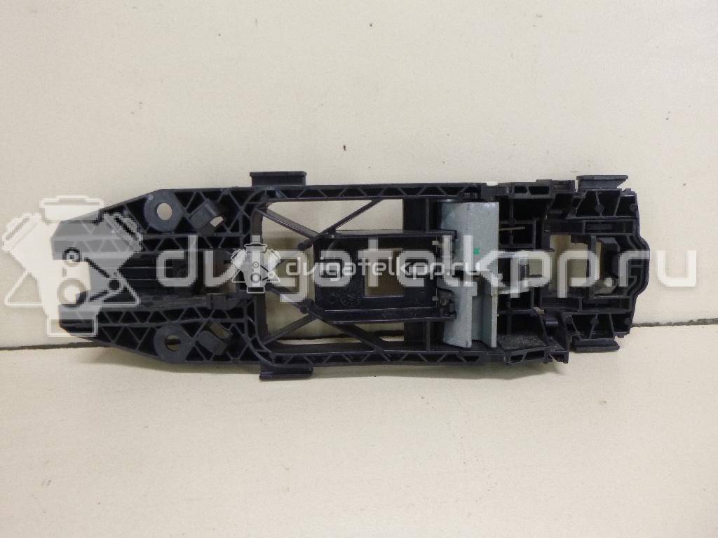 Фото Кронштейн ручки  5N0839885H для skoda Fabia {forloop.counter}}
