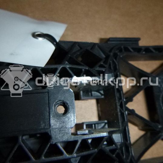 Фото Кронштейн ручки  5N0837885H для skoda Fabia