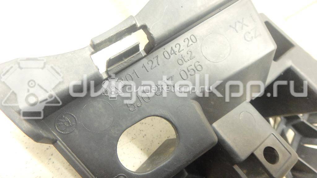 Фото Кронштейн переднего бампера правый  5J0807056 для Skoda Roomster 5J / Fabia {forloop.counter}}