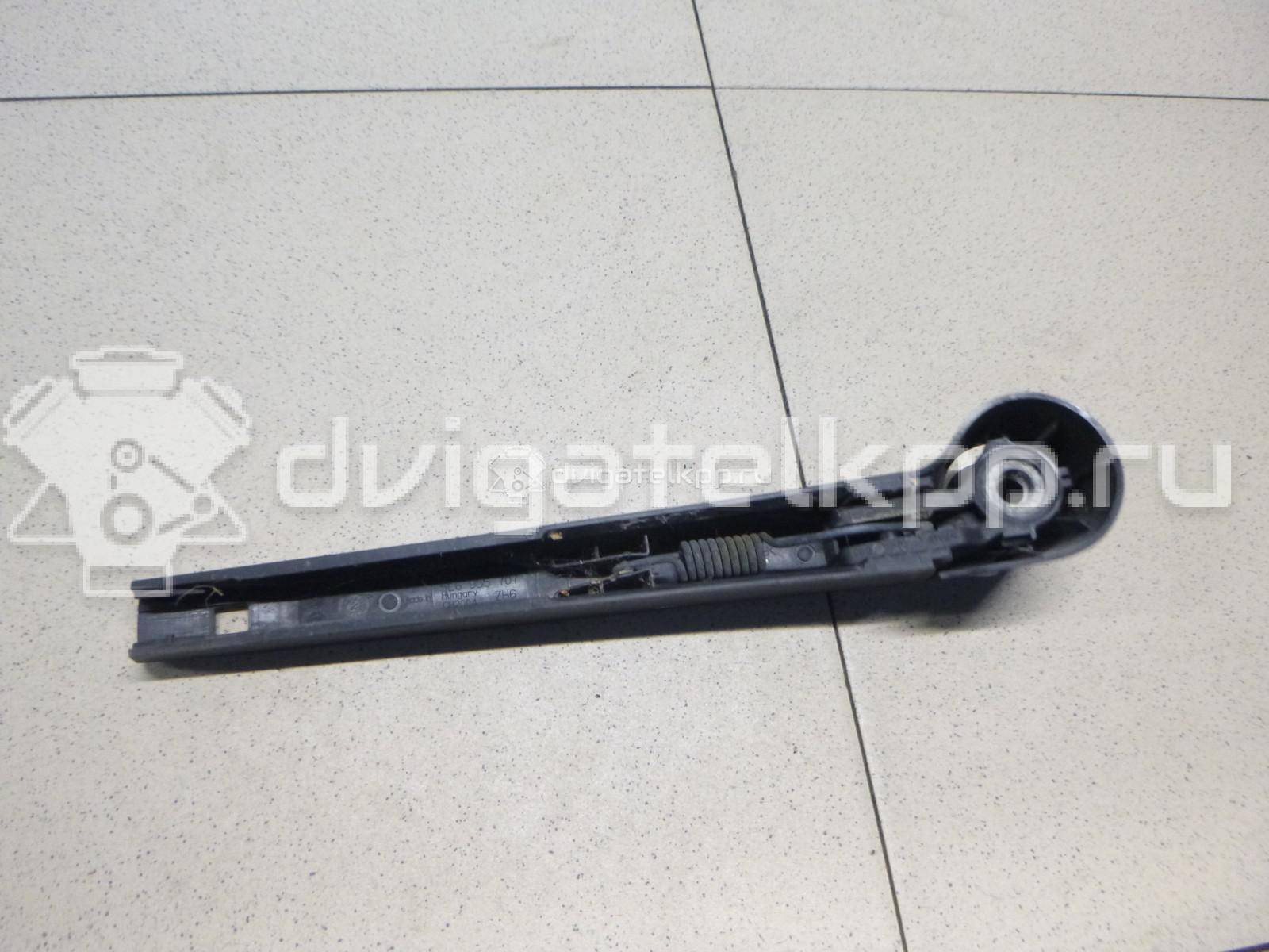 Фото Поводок стеклоочистителя заднего  5L6955707 для Skoda Roomster 5J / Fabia / Superb / Yeti 5L {forloop.counter}}