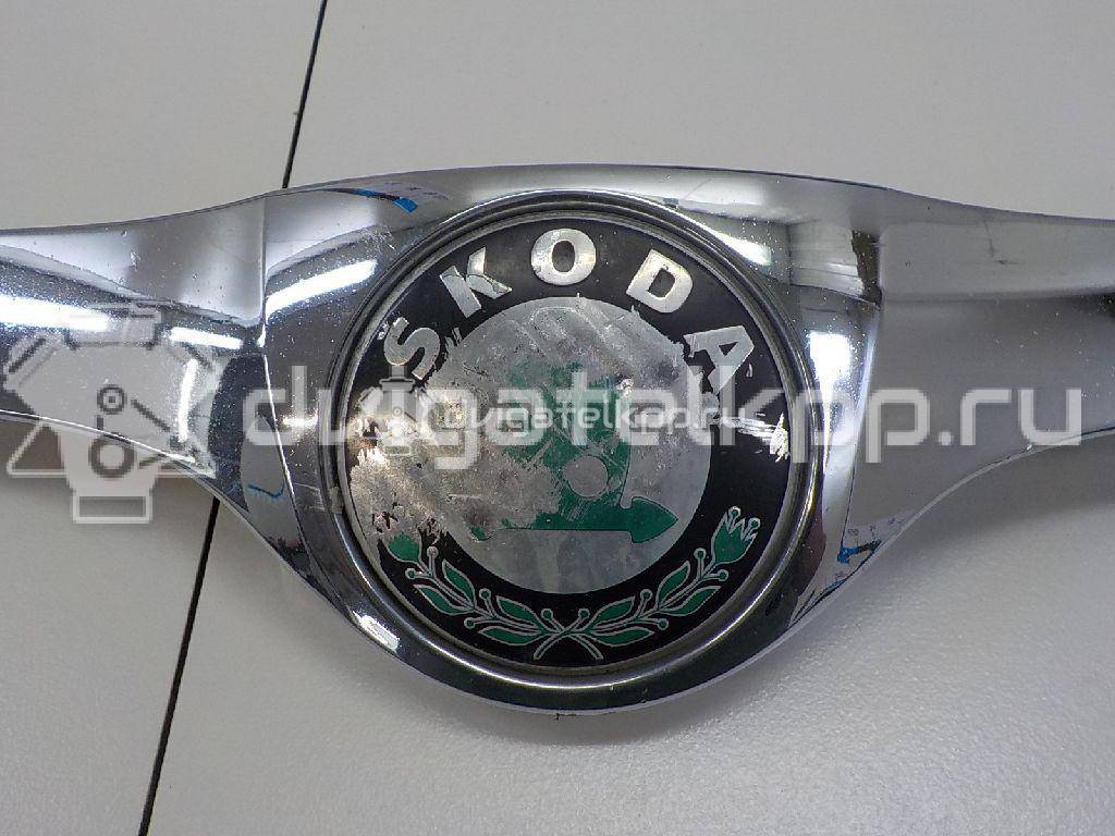 Фото Молдинг капота  5J0853633 для Skoda Roomster 5J / Fabia {forloop.counter}}