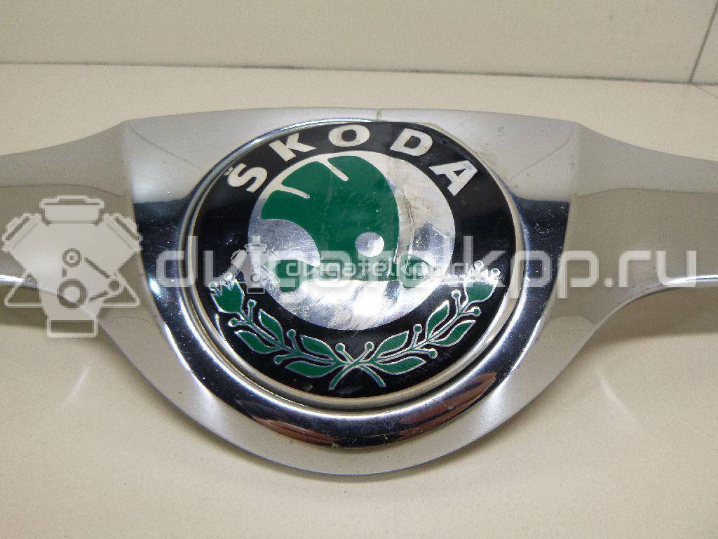 Фото Молдинг капота  5J0853633A для Skoda Roomster 5J / Fabia {forloop.counter}}