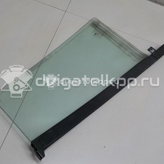 Фото Стекло двери задней правой (форточка)  1U9845216C для Skoda Octavia