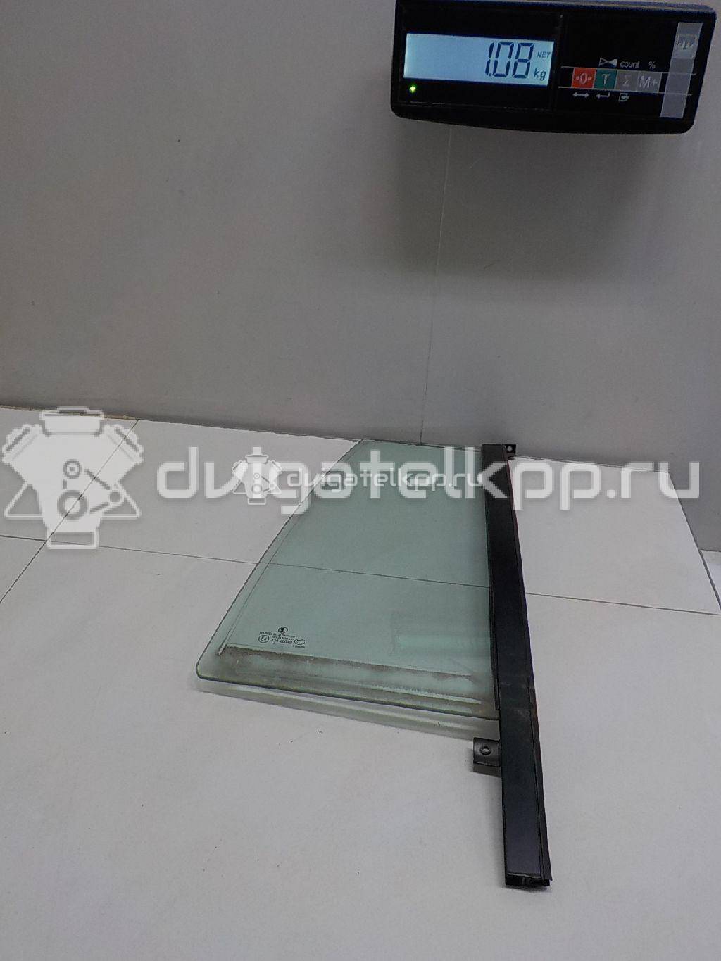 Фото Стекло двери задней правой (форточка)  1U9845216C для Skoda Octavia {forloop.counter}}