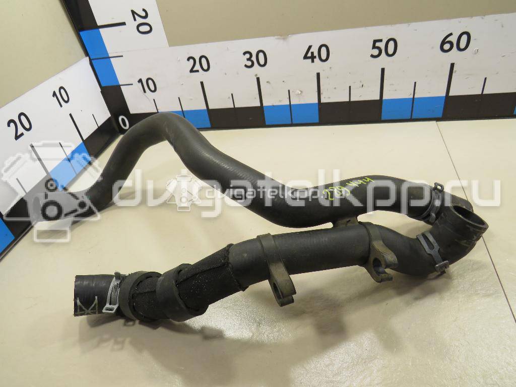 Фото Патрубок радиатора  6R0122101AB для skoda Fabia {forloop.counter}}