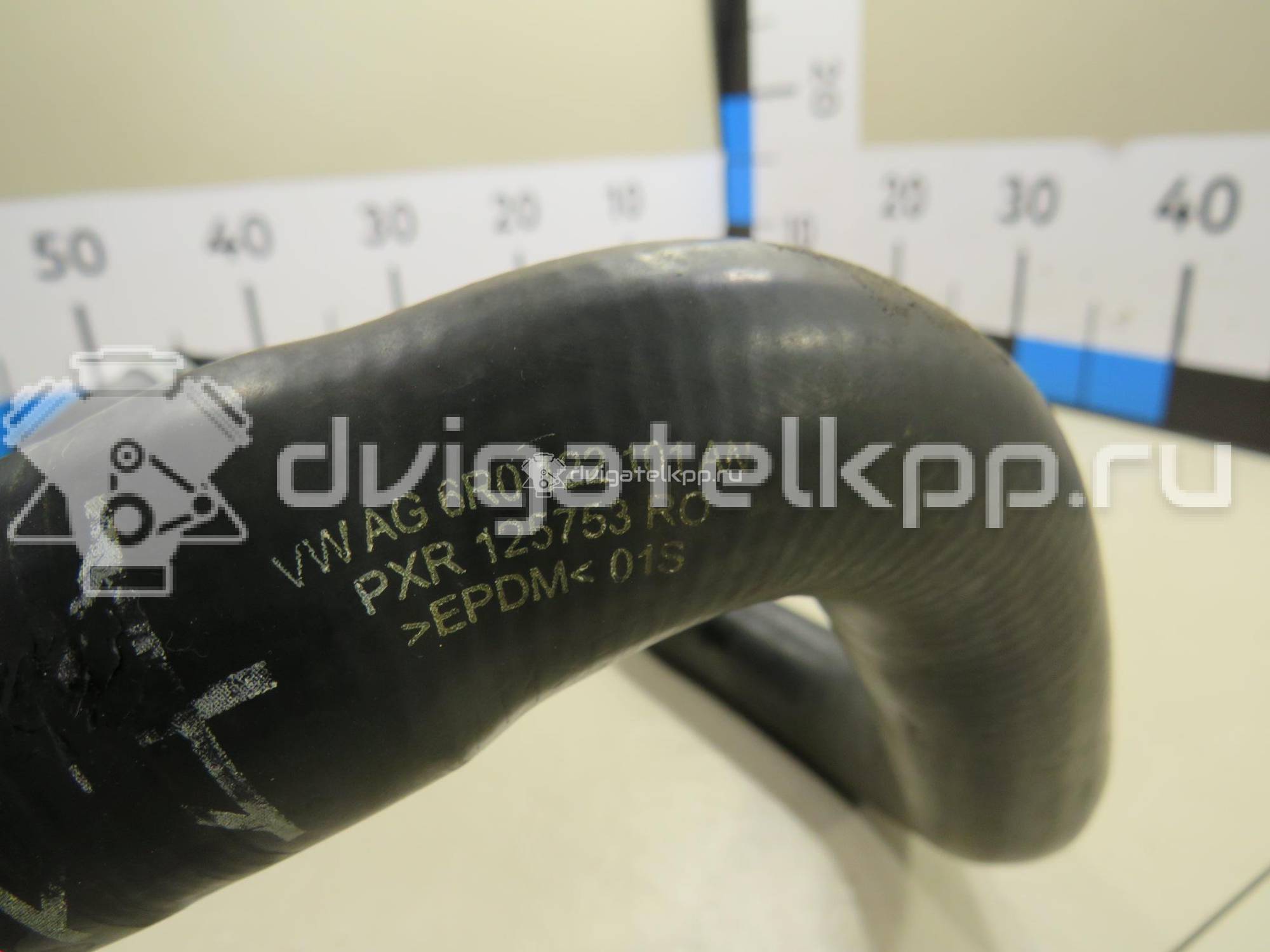 Фото Патрубок радиатора  6R0122101AB для skoda Fabia {forloop.counter}}