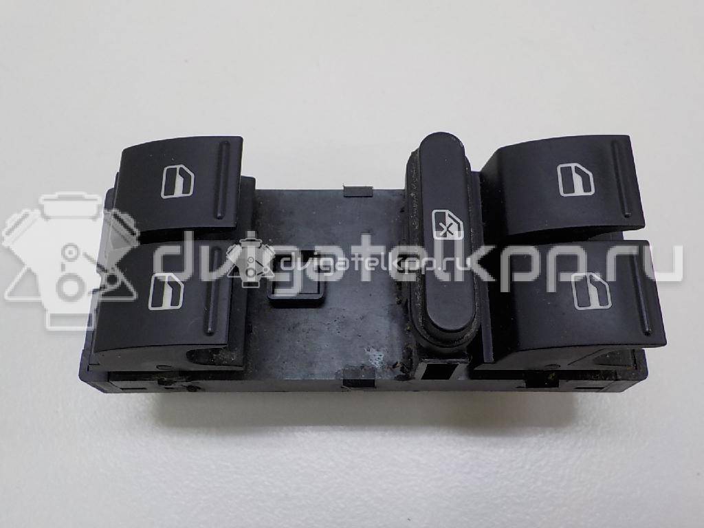 Фото Блок управления стеклоподъемниками  1Z0959858B для Skoda Roomster 5J / Octaviaii 1Z3 / Yeti 5L / Fabia / Octavia {forloop.counter}}