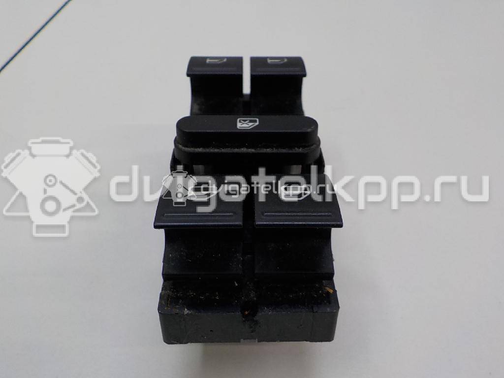 Фото Блок управления стеклоподъемниками  1Z0959858B для Skoda Roomster 5J / Octaviaii 1Z3 / Yeti 5L / Fabia / Octavia {forloop.counter}}