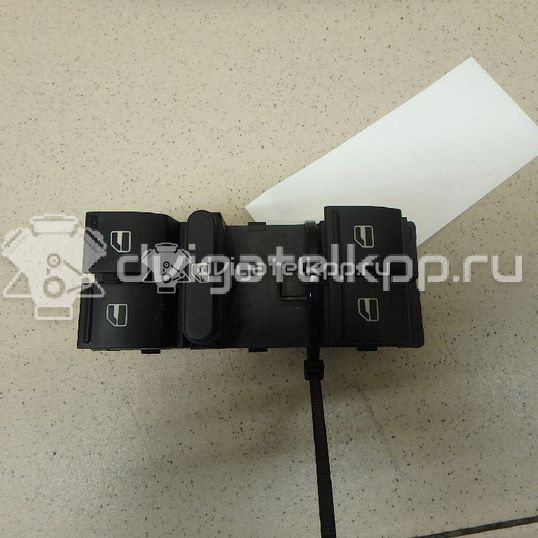 Фото Блок управления стеклоподъемниками  1Z0959858B для Skoda Roomster 5J / Octaviaii 1Z3 / Yeti 5L / Fabia / Octavia