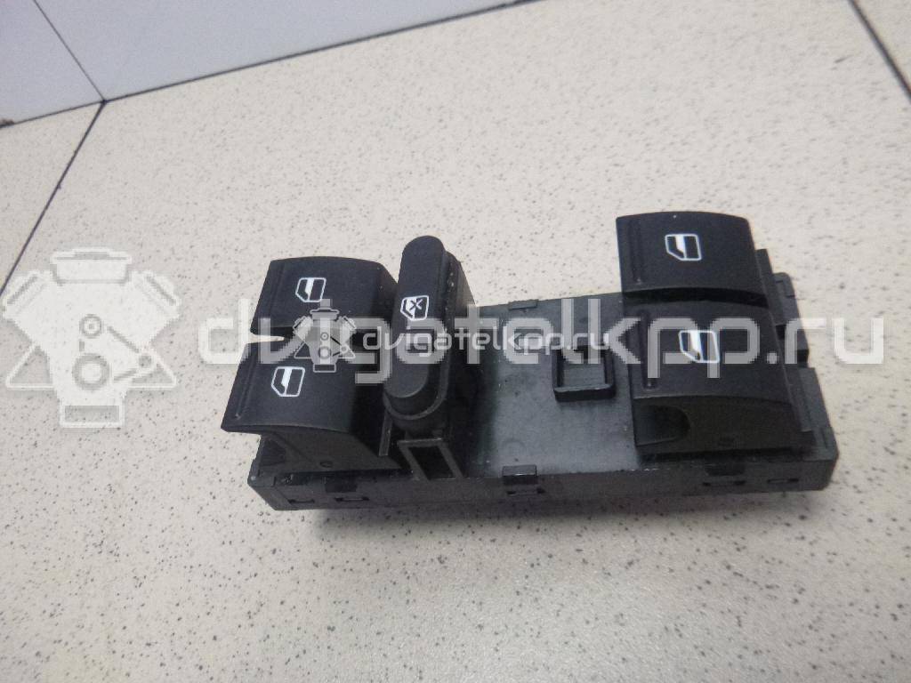 Фото Блок управления стеклоподъемниками  1Z0959858B для Skoda Roomster 5J / Octaviaii 1Z3 / Yeti 5L / Fabia / Octavia {forloop.counter}}