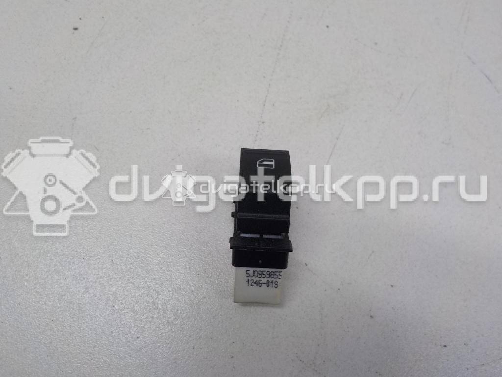 Фото Кнопка стеклоподъемника  5J0959855 для Skoda Roomster 5J / Fabia / Superb / Rapid {forloop.counter}}