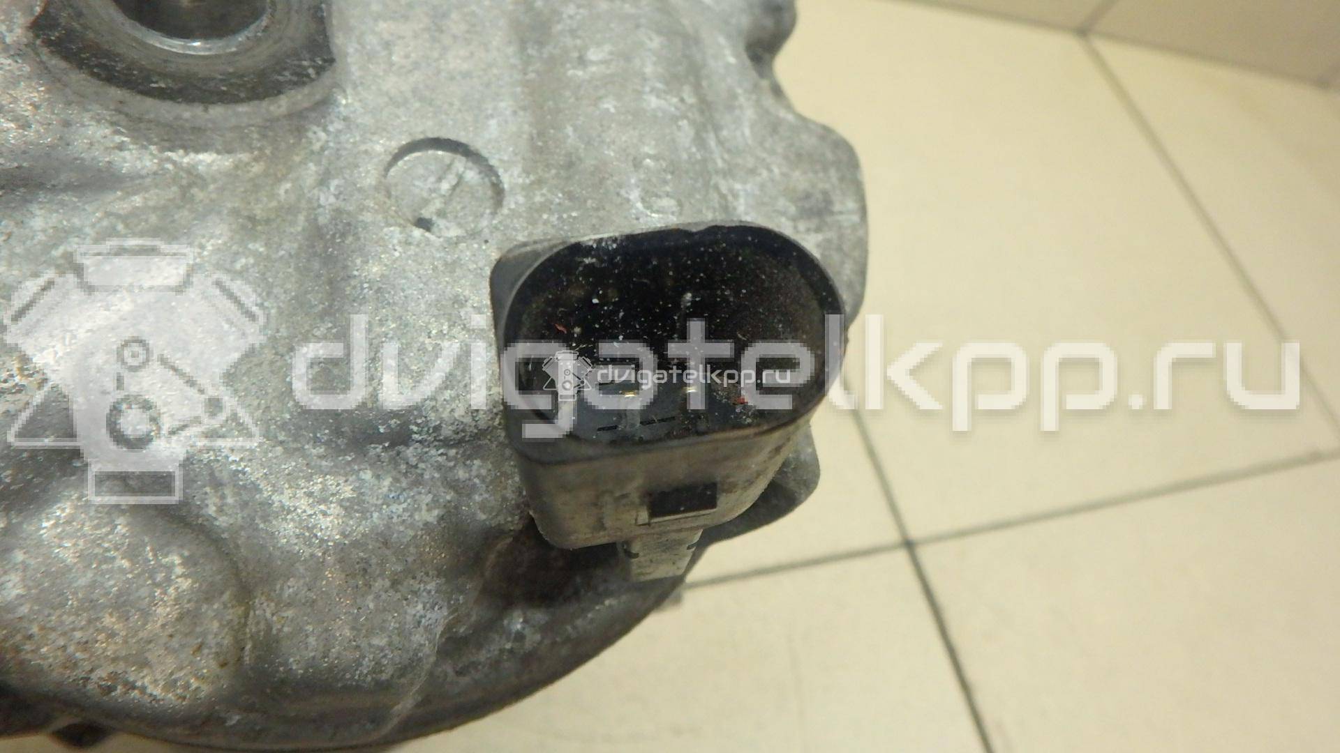 Фото Компрессор системы кондиционирования  5Q0820803F для Skoda Roomster 5J / Kodiaq Ns7 / Octaviaii 1Z3 / Yeti 5L / Fabia {forloop.counter}}