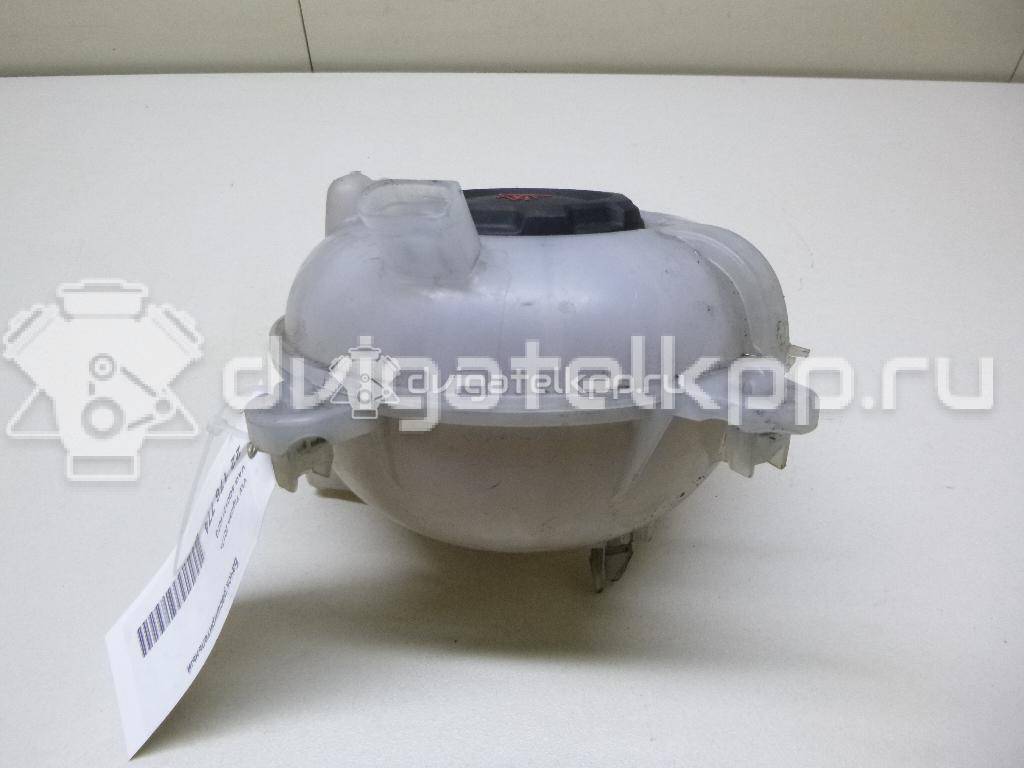 Фото Бачок расширительный  5Q0121407G для Skoda Fabia / Octavia / Superb / Yeti 5L {forloop.counter}}