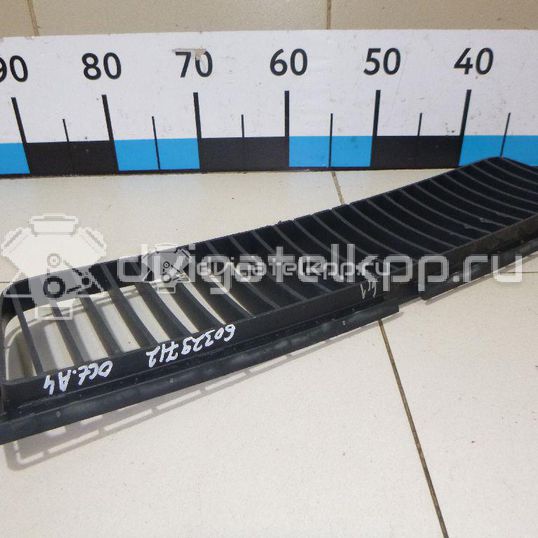 Фото Решетка в бампер центральная  1U0853677 для Skoda Octavia