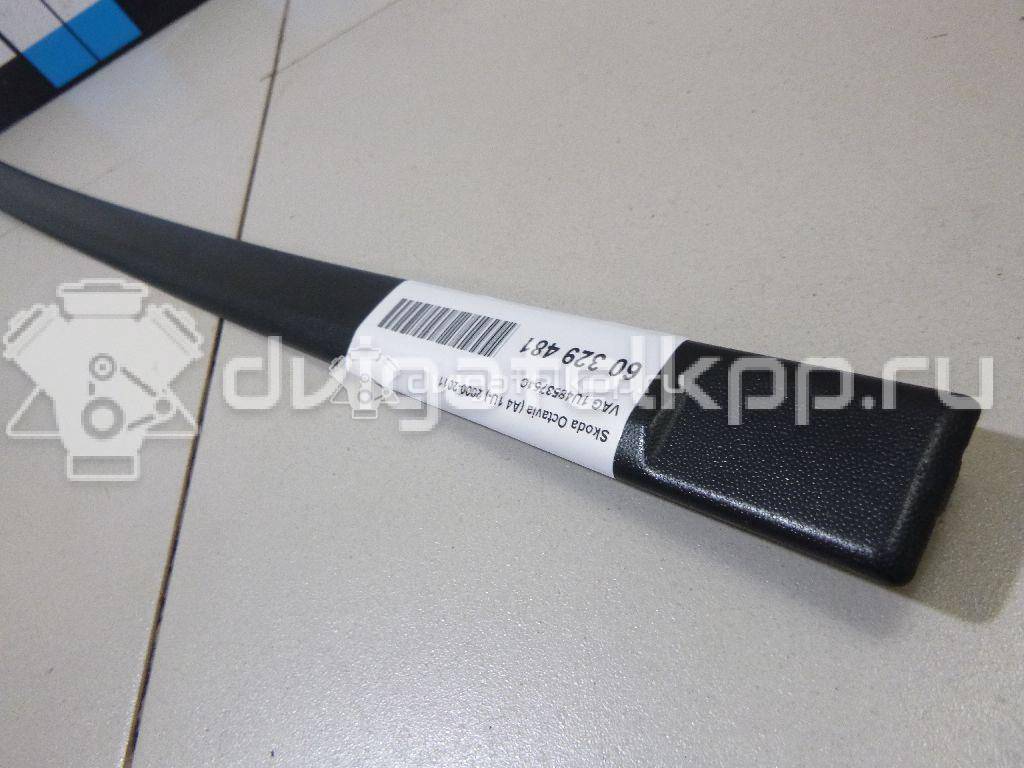 Фото Молдинг задней правой двери  1U4853754C для Skoda Octavia {forloop.counter}}