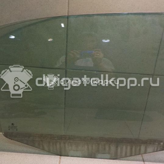 Фото Стекло двери задней правой  1U4845206A для Skoda Octavia