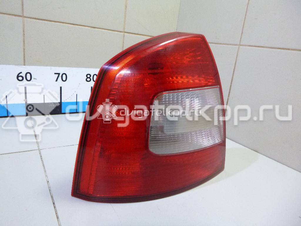 Фото Фонарь задний левый  1Z5945111B для Skoda Octavia / Octaviaii 1Z3 {forloop.counter}}