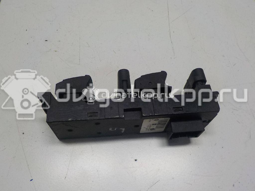 Фото Блок управления стеклоподъемниками  1J4959857A для Skoda Fabia / Octavia / Superb {forloop.counter}}