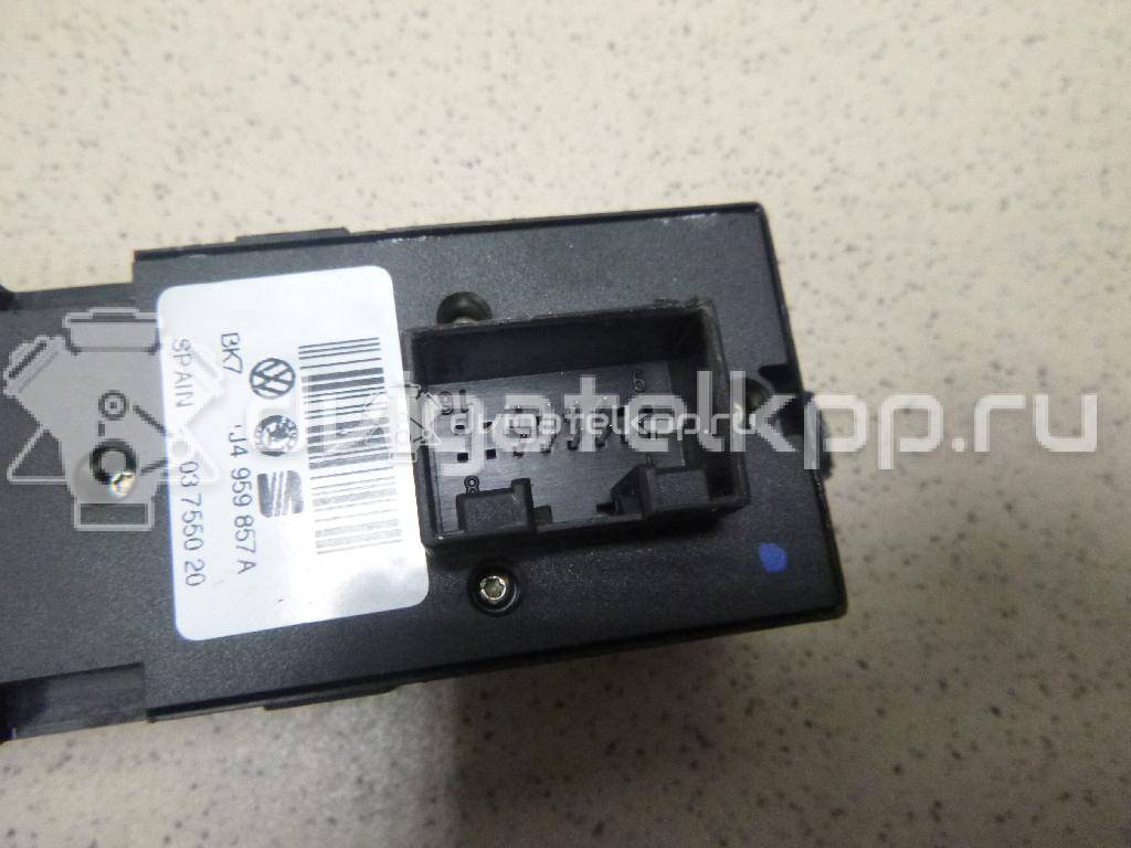 Фото Блок управления стеклоподъемниками  1J4959857A для Skoda Fabia / Octavia / Superb {forloop.counter}}