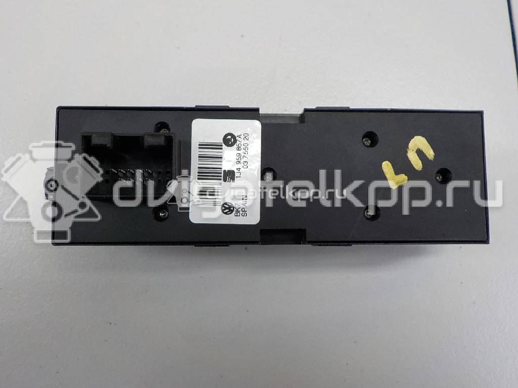 Фото Блок управления стеклоподъемниками  1J4959857A для Skoda Fabia / Octavia / Superb {forloop.counter}}