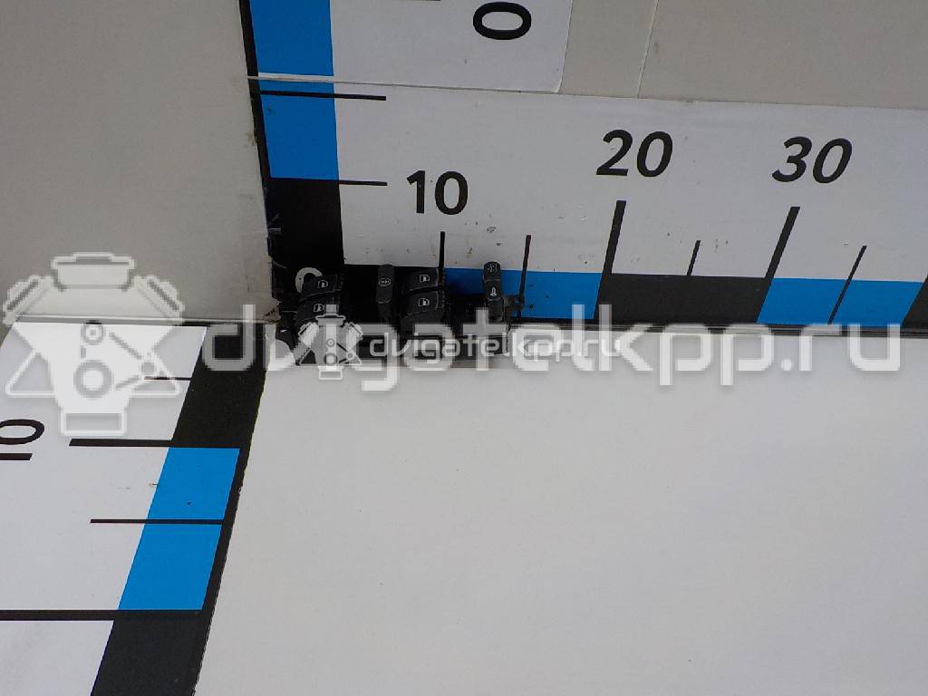 Фото Блок управления стеклоподъемниками  1J4959857A для Skoda Fabia / Octavia / Superb {forloop.counter}}